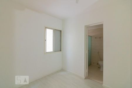 Suíte de apartamento para alugar com 2 quartos, 85m² em Moema, São Paulo