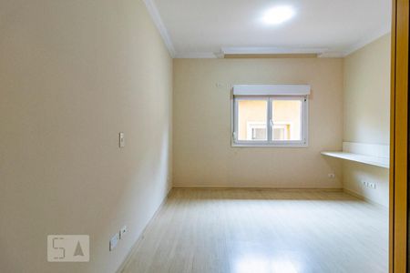 Casa à venda com 285m², 3 quartos e 5 vagas Casa à venda com 285m², 3 quartos e 5 vagasSuíte 2
