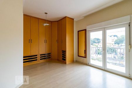 Casa à venda com 285m², 3 quartos e 5 vagas Casa à venda com 285m², 3 quartos e 5 vagasSuíte 3