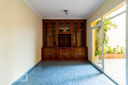 Casa à venda com 285m², 3 quartos e 5 vagas Casa à venda com 285m², 3 quartos e 5 vagasEdícula