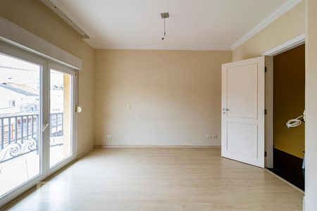 Casa à venda com 285m², 3 quartos e 5 vagas Casa à venda com 285m², 3 quartos e 5 vagasSuíte 3