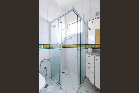 Casa à venda com 285m², 3 quartos e 5 vagas Casa à venda com 285m², 3 quartos e 5 vagasBanheiro da Suíte 2