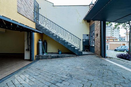 Casa à venda com 285m², 3 quartos e 5 vagas Casa à venda com 285m², 3 quartos e 5 vagasGaragem