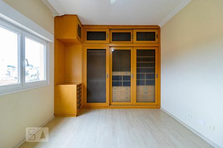 Casa à venda com 285m², 3 quartos e 5 vagas Casa à venda com 285m², 3 quartos e 5 vagasSuíte 1