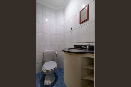 Casa à venda com 285m², 3 quartos e 5 vagas Casa à venda com 285m², 3 quartos e 5 vagasLavabo da Edícula