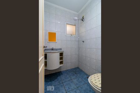 Casa à venda com 285m², 3 quartos e 5 vagas Casa à venda com 285m², 3 quartos e 5 vagasBanheiro da Edícula