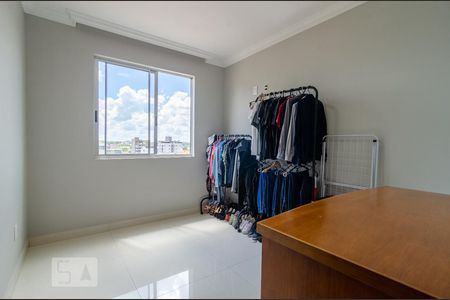 Quarto 1 de apartamento para alugar com 2 quartos, 92m² em Castelo, Belo Horizonte