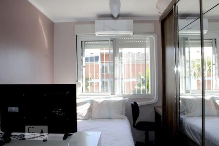 Quarto  de apartamento para alugar com 1 quarto, 34m² em Humaitá, Porto Alegre