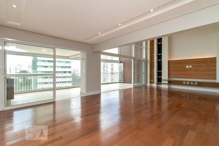 Sala de apartamento para alugar com 4 quartos, 238m² em Vila Suzana, São Paulo