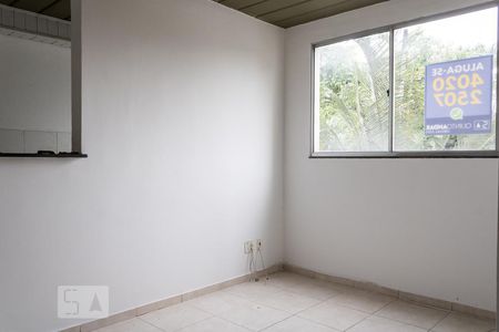 Sala de apartamento para alugar com 2 quartos, 45m² em Campo Grande, Rio de Janeiro