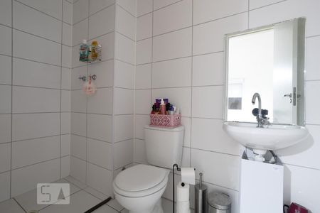 Banheiro de kitnet/studio para alugar com 1 quarto, 34m² em Vila Graciosa, São Paulo