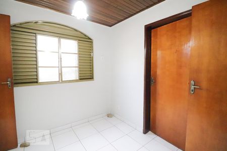 Escritório de casa para alugar com 4 quartos, 600m² em Setor Jaó, Goiânia