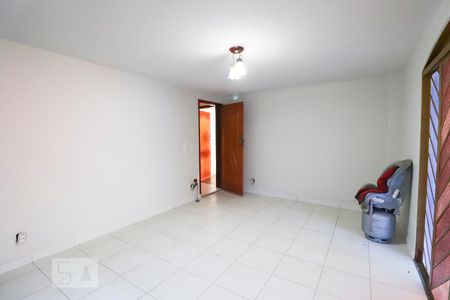 Sala de casa para alugar com 4 quartos, 600m² em Setor Jaó, Goiânia