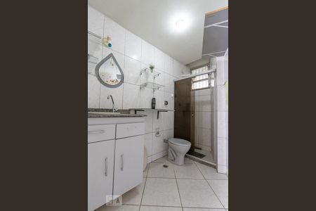 Banheiro de apartamento para alugar com 1 quarto, 55m² em Politeama, Salvador