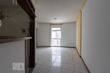 Sala de apartamento para alugar com 1 quarto, 55m² em Politeama, Salvador