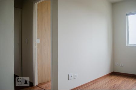 Sala de apartamento para alugar com 2 quartos, 50m² em Capão Raso, Curitiba