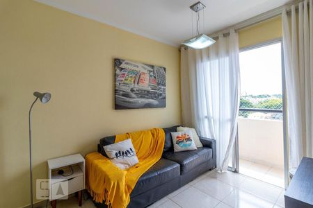 Sala de Estar de apartamento à venda com 2 quartos, 55m² em Vila Roque, São Paulo