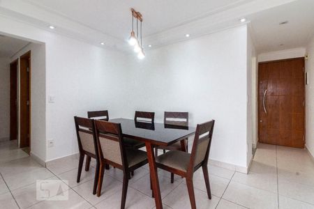 Sala de apartamento à venda com 3 quartos, 70m² em Vila Carmosina, São Paulo