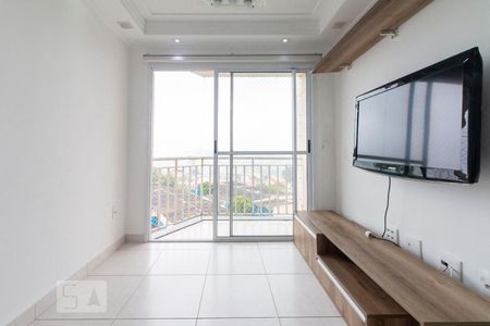 Sala de apartamento à venda com 3 quartos, 70m² em Vila Carmosina, São Paulo