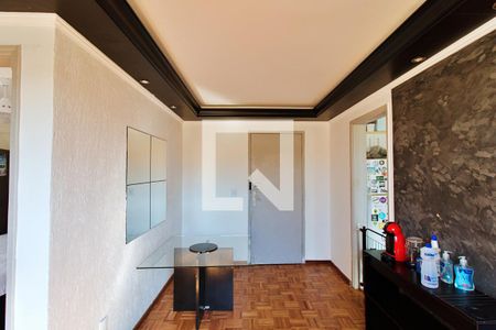 Sala de apartamento para alugar com 2 quartos, 48m² em Paraisópolis, São Paulo