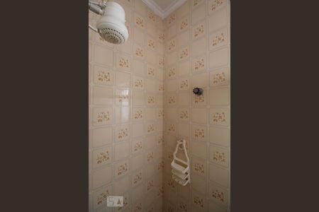 Casa para alugar com 271m², 4 quartos e 5 vagas Casa para alugar com 271m², 4 quartos e 5 vagasBanheiro de Serviço