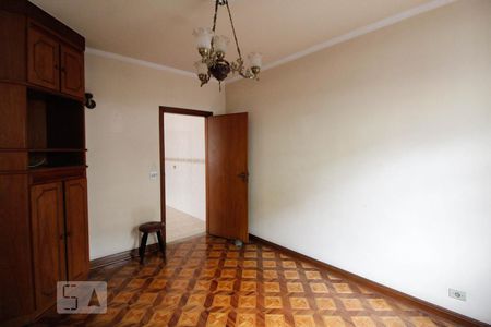 Casa para alugar com 271m², 4 quartos e 5 vagas Casa para alugar com 271m², 4 quartos e 5 vagasQuarto 3