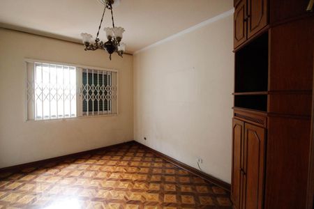 Casa para alugar com 271m², 4 quartos e 5 vagas Casa para alugar com 271m², 4 quartos e 5 vagasQuarto 3