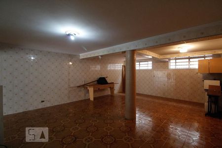Casa para alugar com 271m², 4 quartos e 5 vagas Casa para alugar com 271m², 4 quartos e 5 vagasSalão