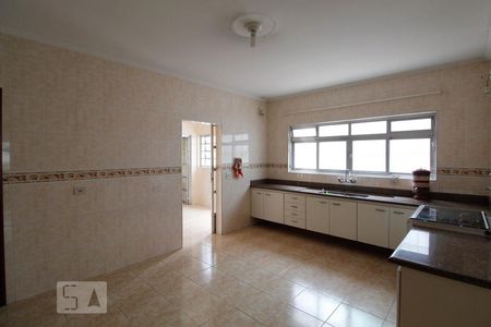 Casa para alugar com 271m², 4 quartos e 5 vagas Casa para alugar com 271m², 4 quartos e 5 vagasCozinha