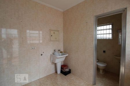 Casa para alugar com 271m², 4 quartos e 5 vagas Casa para alugar com 271m², 4 quartos e 5 vagasÁrea de Serviço 1