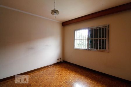 Casa para alugar com 271m², 4 quartos e 5 vagas Casa para alugar com 271m², 4 quartos e 5 vagasQuarto 1