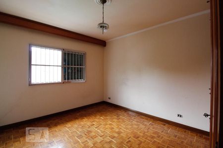 Casa para alugar com 271m², 4 quartos e 5 vagas Casa para alugar com 271m², 4 quartos e 5 vagasQuarto 1