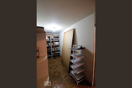 Casa para alugar com 271m², 4 quartos e 5 vagas Casa para alugar com 271m², 4 quartos e 5 vagasDespensa