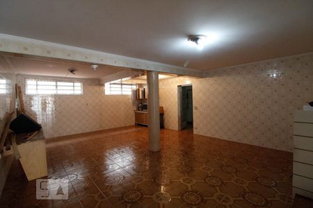 Casa para alugar com 271m², 4 quartos e 5 vagas Casa para alugar com 271m², 4 quartos e 5 vagasSalão