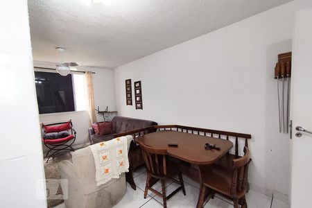 Sala de apartamento à venda com 2 quartos, 40m² em Mato Grande, Canoas