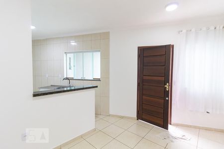 Sala de casa para alugar com 2 quartos, 60m² em Jardim Matarazzo, São Paulo