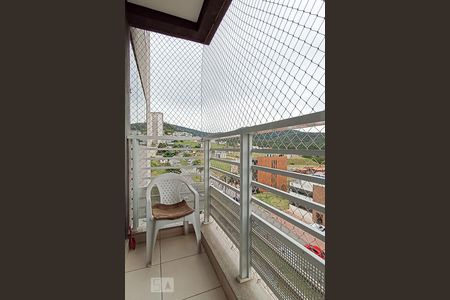 Varanda da sala de kitnet/studio para alugar com 2 quartos, 58m² em Tamboré, Santana de Parnaíba