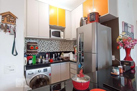 Sala e cozinha de kitnet/studio para alugar com 2 quartos, 58m² em Tamboré, Santana de Parnaíba