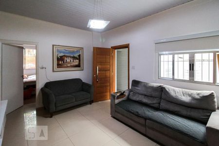 Casa à venda com 130m², 3 quartos e 2 vagasSala