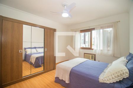 Suíte de apartamento à venda com 2 quartos, 80m² em Passo D’areia, Porto Alegre