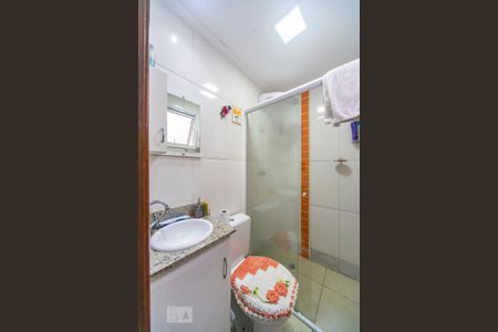 Banheiro de apartamento à venda com 2 quartos, 100m² em Parque Erasmo Assunção, Santo André