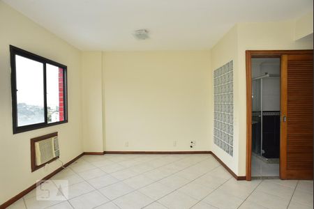 Suíte de apartamento para alugar com 2 quartos, 82m² em Pechincha, Rio de Janeiro