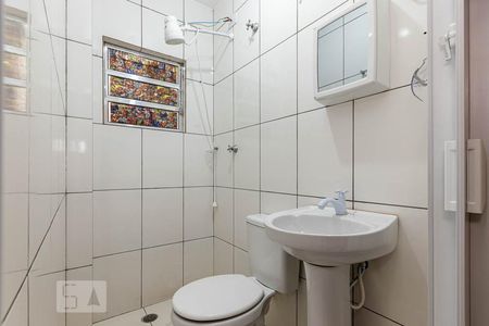 Banheiro  de apartamento para alugar com 1 quarto, 40m² em Ponte Rasa, São Paulo