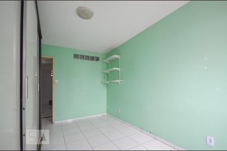 Quarto 2 de apartamento para alugar com 2 quartos, 79m² em Barbalho, Salvador