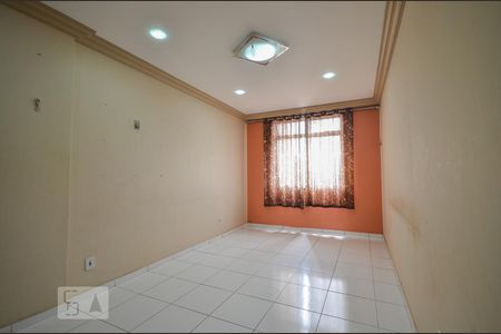 Sala de apartamento para alugar com 2 quartos, 79m² em Barbalho, Salvador