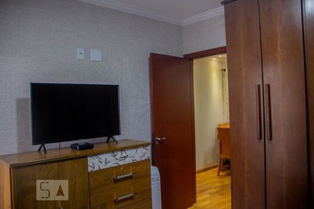 Suíte de apartamento à venda com 2 quartos, 70m² em Parque Industriário, Santo André