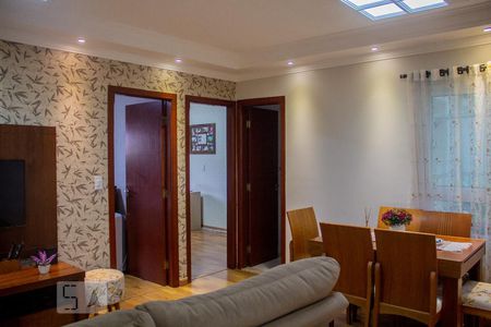 Sala de apartamento à venda com 2 quartos, 70m² em Parque Industriário, Santo André