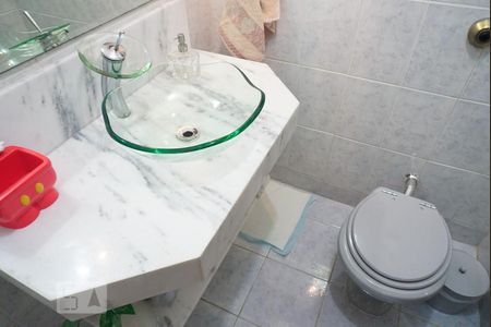 Lavabo de casa à venda com 4 quartos, 240m² em Vila São Geraldo, São Paulo