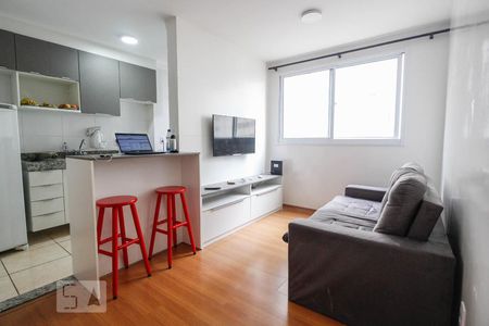 Sala de apartamento para alugar com 2 quartos, 50m² em Jardim Iris, São Paulo
