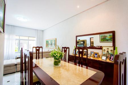 Casa à venda com 3 quartos, 381m² em Vila Helena, Santo André